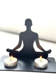 Yoga Yapan İnsan Figürlü Masa Üstü Mumluk